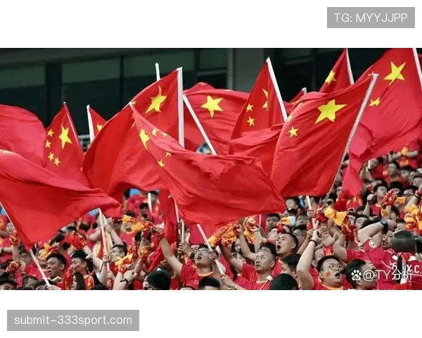 澳大利亚队近期表现稳健,在亚洲杯小组赛中展现出良好的攻防平衡 澳大利亚队近期表现稳健,在亚洲杯小组赛中展现出良好的攻防平衡